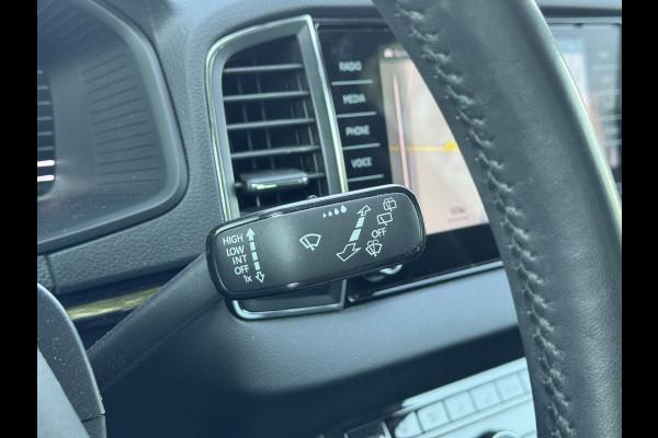 Škoda Karoq 1.5 TSI ACT Business Edition Plus | Navi, Camera, El. Trekhaak, Stoel+Stuurverw., El. A.klep, Carplay/Android, ACC |