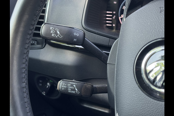 Škoda Karoq 1.5 TSI ACT Business Edition Plus | Navi, Camera, El. Trekhaak, Stoel+Stuurverw., El. A.klep, Carplay/Android, ACC |