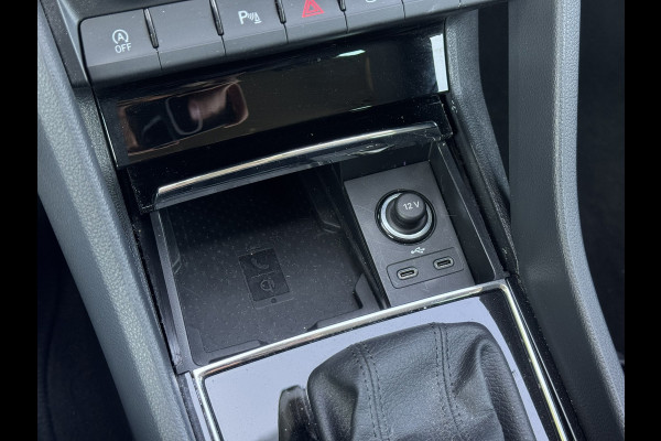 Škoda Karoq 1.5 TSI ACT Business Edition Plus | Navi, Camera, El. Trekhaak, Stoel+Stuurverw., El. A.klep, Carplay/Android, ACC |