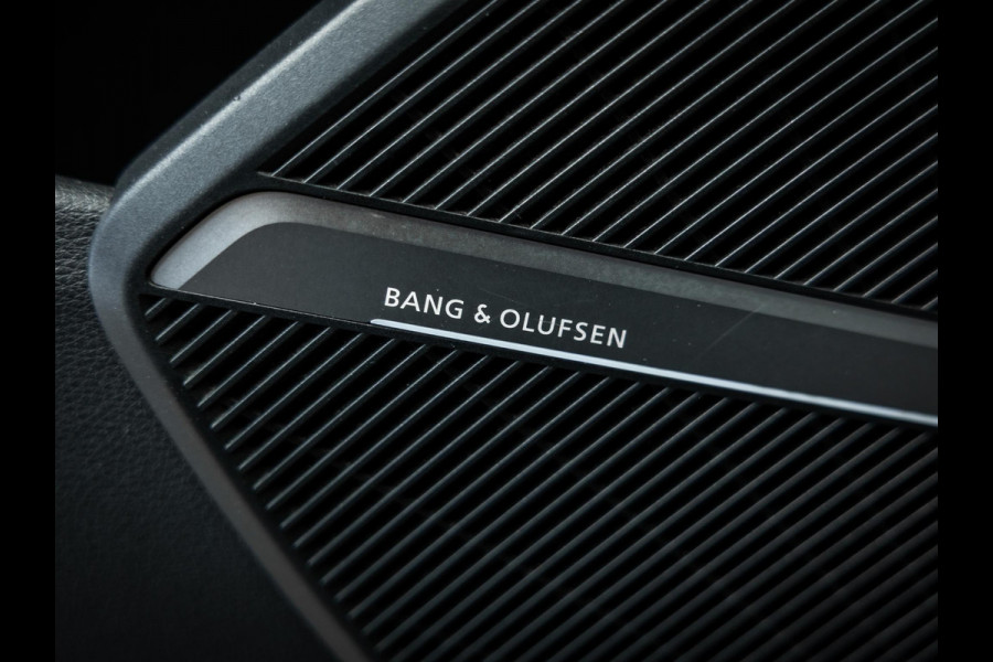 Audi Q5 3.0 TFSI SQ5 quattro Pro Line Plus |RS Seats | B/O | Black on Black | Stoelverwarming |