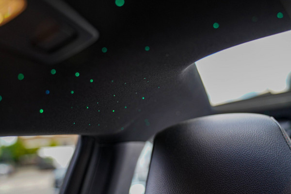 Mercedes-Benz A-Klasse AMG 35 4MATIC Edition 1 | Head Up Display | Burmester | Sterrenhemel | Memory | 360 Camera | Massage