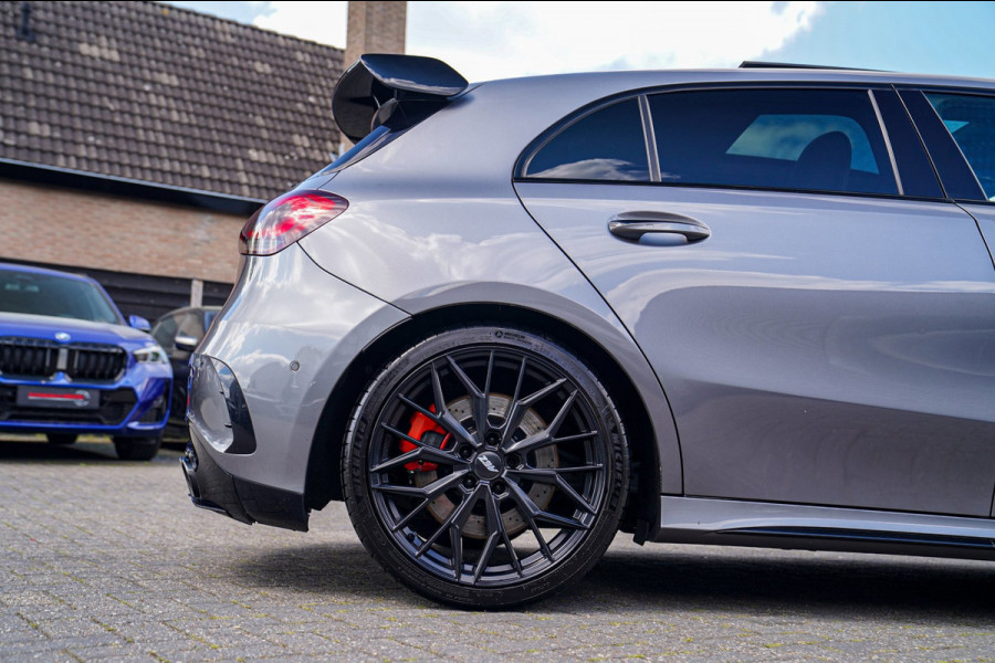 Mercedes-Benz A-Klasse AMG 35 4MATIC Edition 1 | Head Up Display | Burmester | Sterrenhemel | Memory | 360 Camera | Massage