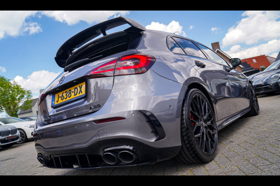Mercedes-Benz A-Klasse AMG 35 4MATIC Edition 1 | Head Up Display | Burmester | Sterrenhemel | Memory | 360 Camera | Massage