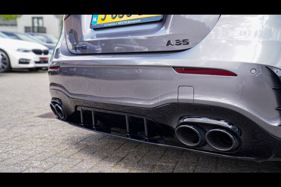 Mercedes-Benz A-Klasse AMG 35 4MATIC Edition 1 | Head Up Display | Burmester | Sterrenhemel | Memory | 360 Camera | Massage