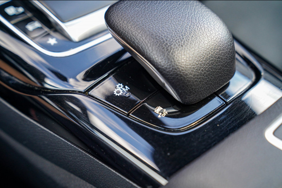 Mercedes-Benz A-Klasse AMG 35 4MATIC Edition 1 | Head Up Display | Burmester | Sterrenhemel | Memory | 360 Camera | Massage