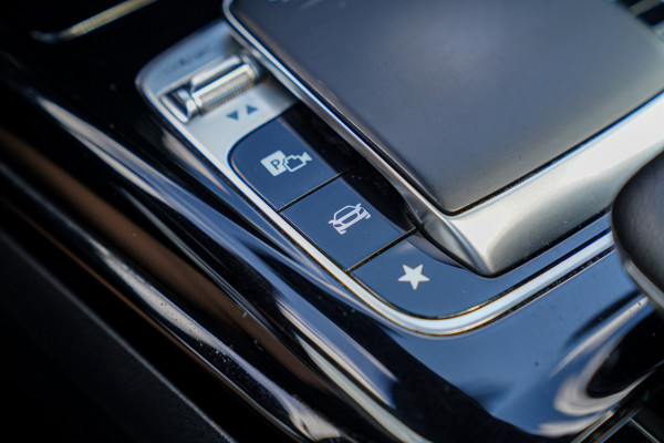 Mercedes-Benz A-Klasse AMG 35 4MATIC Edition 1 | Head Up Display | Burmester | Sterrenhemel | Memory | 360 Camera | Massage