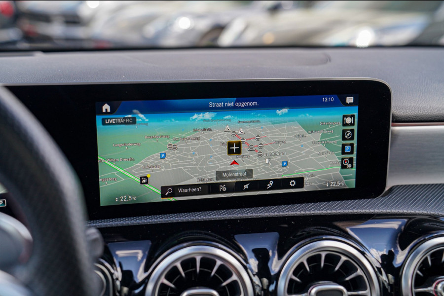 Mercedes-Benz A-Klasse AMG 35 4MATIC Edition 1 | Head Up Display | Burmester | Sterrenhemel | Memory | 360 Camera | Massage