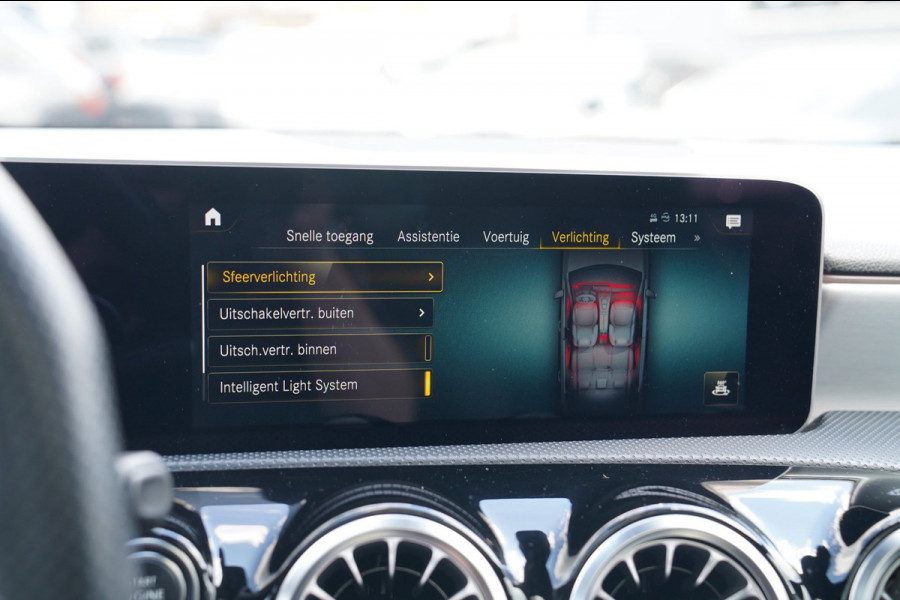 Mercedes-Benz A-Klasse AMG 35 4MATIC Edition 1 | Head Up Display | Burmester | Sterrenhemel | Memory | 360 Camera | Massage