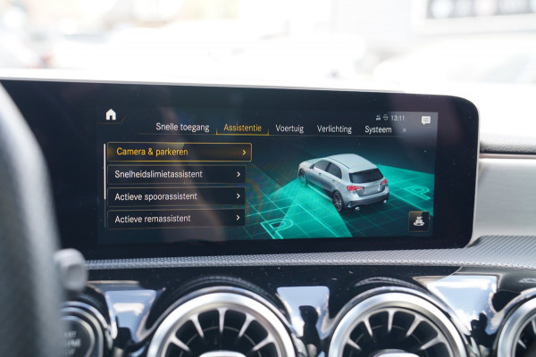 Mercedes-Benz A-Klasse AMG 35 4MATIC Edition 1 | Head Up Display | Burmester | Sterrenhemel | Memory | 360 Camera | Massage