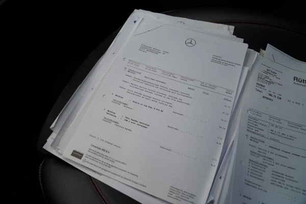 Mercedes-Benz A-Klasse AMG 35 4MATIC Edition 1 | Head Up Display | Burmester | Sterrenhemel | Memory | 360 Camera | Massage