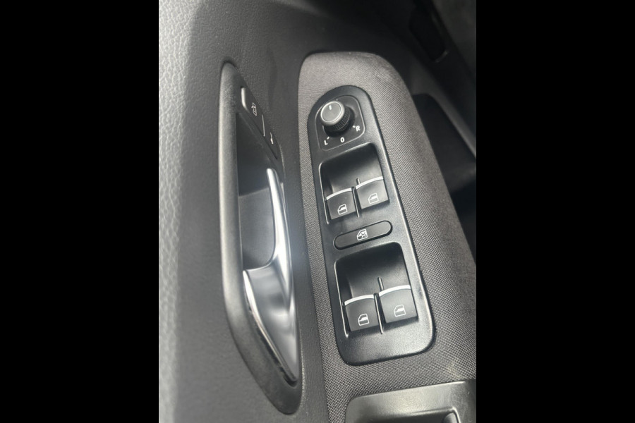 Volkswagen Amarok 3.0 TDI 4Motion DC*ECC*CRUISE*HAAK*