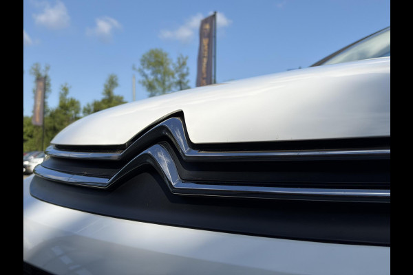 Citroën C3 1.2 PureTech Feel Edition 2e Eigenaar,Dealer Onderhgouden,D-riem vv in 2024,Navi,Stoelverwarming,Apple Carplay/Android,Recent beurt gehad,Pdc,Clima,Cruise,Rijstrooksensor,Apk tot 10-2027