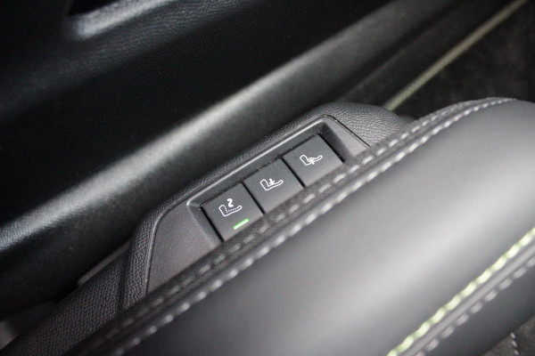 Peugeot 2008 1.2 Hybrid 145PK AUTOMAAT GT PACK | ELEKTRISCH BEDIENBARE BESTUURDERSSTOEL | NAVIGATIE | FULL LED KOPLAMPEN | DRAADLOZE APPLE CARPLAY/ANDROID AUTO | ADAPTIVE CRUISE CONTROL | CAMERA VOOR + ACHTER | CLIMATE CONTROL | LICHTMETALEN VELGEN 17" | KEYLESS ENTRY/START | DAB+ RADIO | ALCANTARA/LEDEREN BEKLEDING  | DODEHOEK DETECTIE | PARKEERSENSOREN VOOR + ACHTER | STOEL VERWARMING | DRAADLOZE TELEFOONLADER |