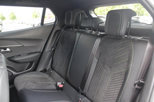 Peugeot 2008 1.2 Hybrid 145PK AUTOMAAT GT PACK | ELEKTRISCH BEDIENBARE BESTUURDERSSTOEL | NAVIGATIE | FULL LED KOPLAMPEN | DRAADLOZE APPLE CARPLAY/ANDROID AUTO | ADAPTIVE CRUISE CONTROL | CAMERA VOOR + ACHTER | CLIMATE CONTROL | LICHTMETALEN VELGEN 17" | KEYLESS ENTRY/START | DAB+ RADIO | ALCANTARA/LEDEREN BEKLEDING  | DODEHOEK DETECTIE | PARKEERSENSOREN VOOR + ACHTER | STOEL VERWARMING | DRAADLOZE TELEFOONLADER |