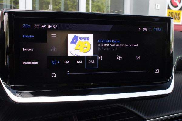 Peugeot 2008 1.2 Hybrid 145PK AUTOMAAT GT PACK | ELEKTRISCH BEDIENBARE BESTUURDERSSTOEL | NAVIGATIE | FULL LED KOPLAMPEN | DRAADLOZE APPLE CARPLAY/ANDROID AUTO | ADAPTIVE CRUISE CONTROL | CAMERA VOOR + ACHTER | CLIMATE CONTROL | LICHTMETALEN VELGEN 17" | KEYLESS ENTRY/START | DAB+ RADIO | ALCANTARA/LEDEREN BEKLEDING  | DODEHOEK DETECTIE | PARKEERSENSOREN VOOR + ACHTER | STOEL VERWARMING | DRAADLOZE TELEFOONLADER |