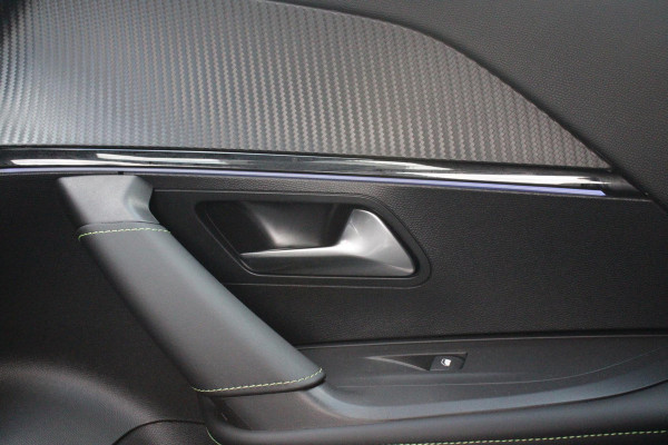 Peugeot 2008 1.2 Hybrid 145PK AUTOMAAT GT PACK | ELEKTRISCH BEDIENBARE BESTUURDERSSTOEL | NAVIGATIE | FULL LED KOPLAMPEN | DRAADLOZE APPLE CARPLAY/ANDROID AUTO | ADAPTIVE CRUISE CONTROL | CAMERA VOOR + ACHTER | CLIMATE CONTROL | LICHTMETALEN VELGEN 17" | KEYLESS ENTRY/START | DAB+ RADIO | ALCANTARA/LEDEREN BEKLEDING  | DODEHOEK DETECTIE | PARKEERSENSOREN VOOR + ACHTER | STOEL VERWARMING | DRAADLOZE TELEFOONLADER |