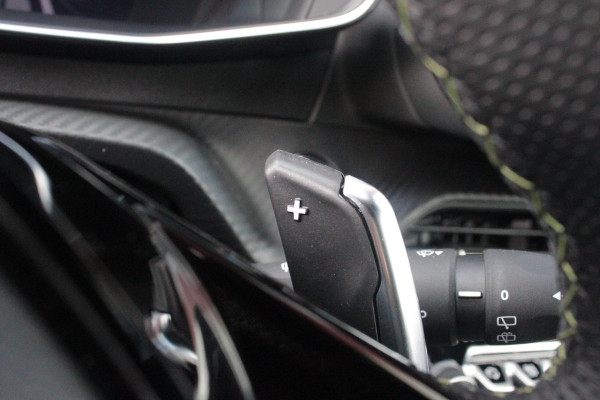 Peugeot 2008 1.2 Hybrid 145PK AUTOMAAT GT PACK | ELEKTRISCH BEDIENBARE BESTUURDERSSTOEL | NAVIGATIE | FULL LED KOPLAMPEN | DRAADLOZE APPLE CARPLAY/ANDROID AUTO | ADAPTIVE CRUISE CONTROL | CAMERA VOOR + ACHTER | CLIMATE CONTROL | LICHTMETALEN VELGEN 17" | KEYLESS ENTRY/START | DAB+ RADIO | ALCANTARA/LEDEREN BEKLEDING  | DODEHOEK DETECTIE | PARKEERSENSOREN VOOR + ACHTER | STOEL VERWARMING | DRAADLOZE TELEFOONLADER |