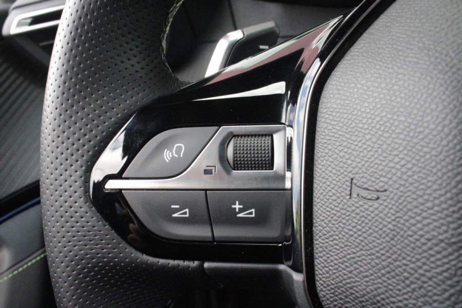 Peugeot 2008 1.2 Hybrid 145PK AUTOMAAT GT PACK | ELEKTRISCH BEDIENBARE BESTUURDERSSTOEL | NAVIGATIE | FULL LED KOPLAMPEN | DRAADLOZE APPLE CARPLAY/ANDROID AUTO | ADAPTIVE CRUISE CONTROL | CAMERA VOOR + ACHTER | CLIMATE CONTROL | LICHTMETALEN VELGEN 17" | KEYLESS ENTRY/START | DAB+ RADIO | ALCANTARA/LEDEREN BEKLEDING  | DODEHOEK DETECTIE | PARKEERSENSOREN VOOR + ACHTER | STOEL VERWARMING | DRAADLOZE TELEFOONLADER |