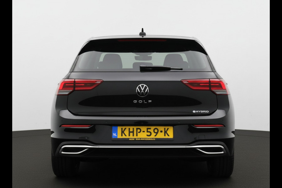Volkswagen Golf eHybrid PHEV 204PK DSG STYLE NAVI/CAMERA/CARPLAY