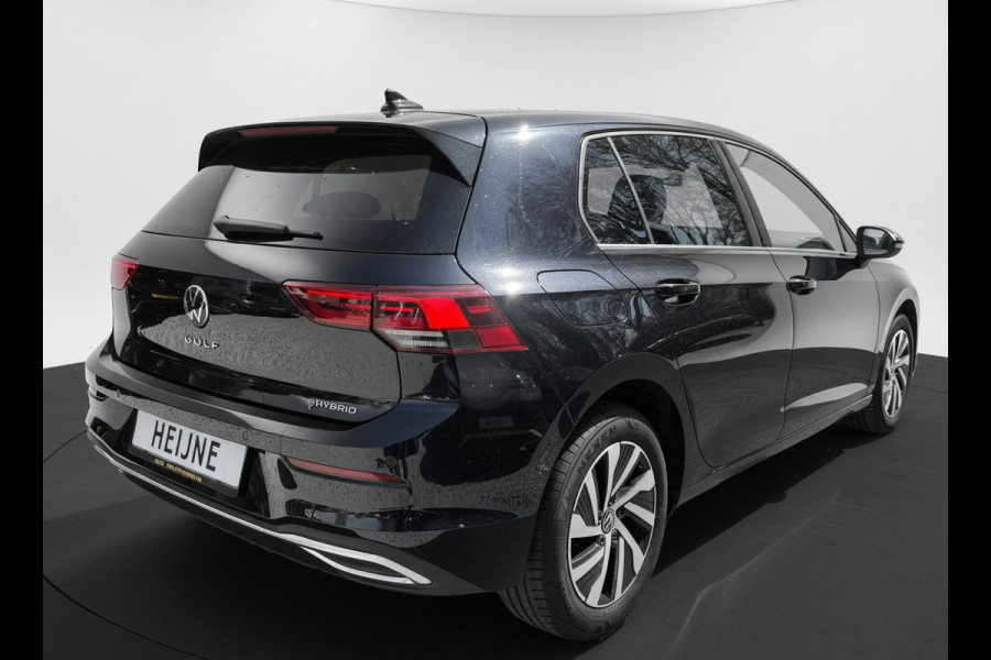 Volkswagen Golf eHybrid PHEV 204PK DSG STYLE NAVI/CAMERA/CARPLAY