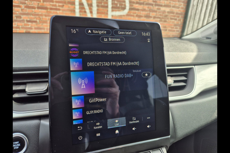 Renault Captur 1.6 E-Tech Plug-in Hybrid 160 Intens Carplay, LED