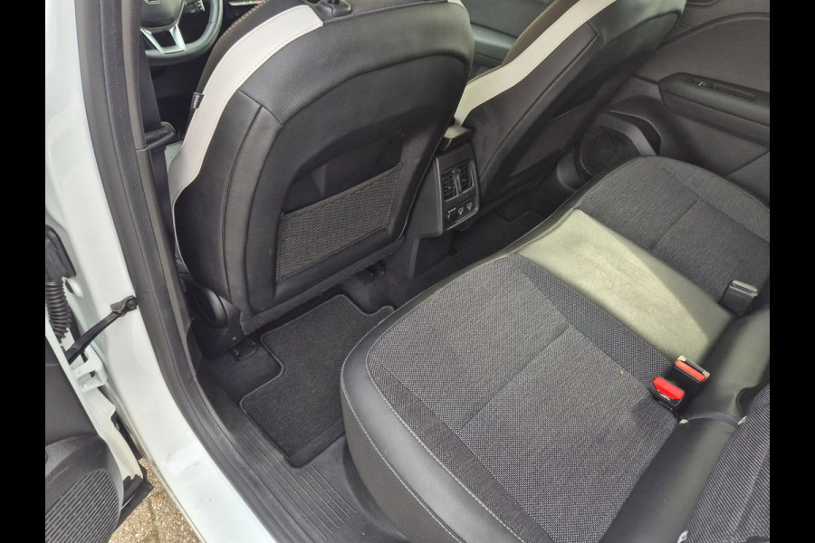 Renault Captur 1.6 E-Tech Plug-in Hybrid 160 Intens Carplay, LED