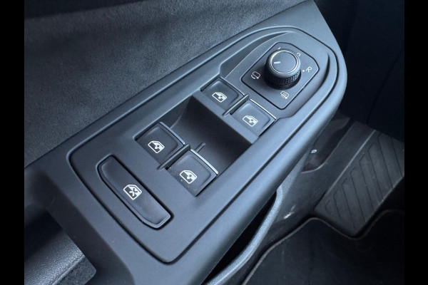 Volkswagen Golf eHybrid PHEV 204PK DSG STYLE NAVI/CAMERA/CARPLAY