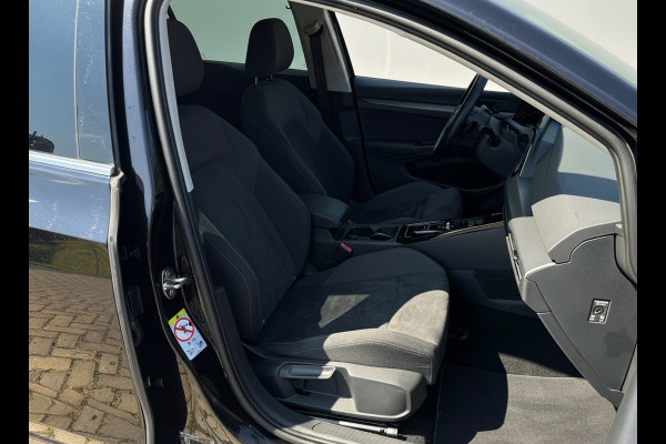 Volkswagen Golf eHybrid PHEV 204PK DSG STYLE NAVI/CAMERA/CARPLAY