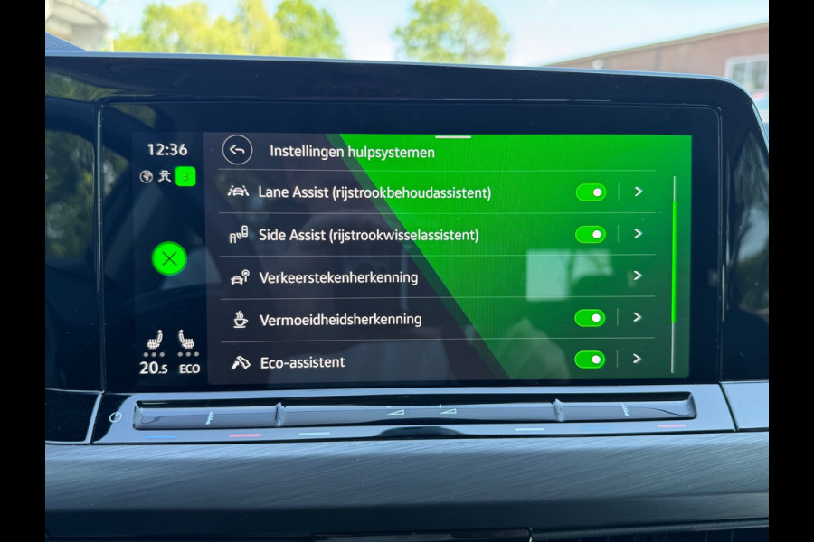 Volkswagen Golf eHybrid PHEV 204PK DSG STYLE NAVI/CAMERA/CARPLAY