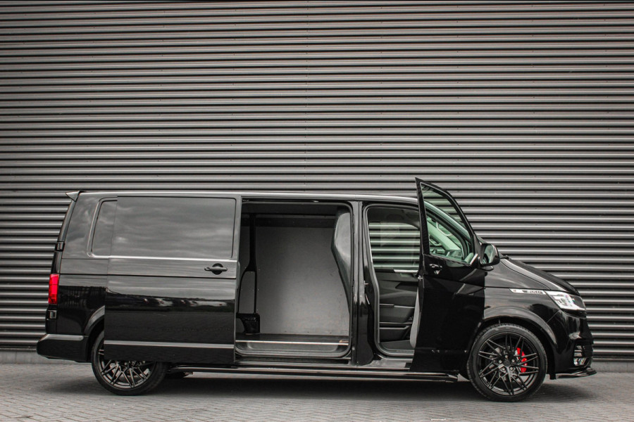 Volkswagen Transporter 2.0 TDI L2H1 150PK JB- EDITION DSG / PDC / VERLAGINGSVEREN / LEDEREN BEKLEDING / FULL / APPLE CARPLAY /NAVI