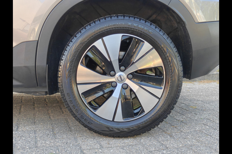 Volvo XC40 T4 211PK Plug-in Hybrid Inscription Expression | Trekhaak | BLIS | Camera Achter | Stoel & Stuur verwarm. | 18'' |