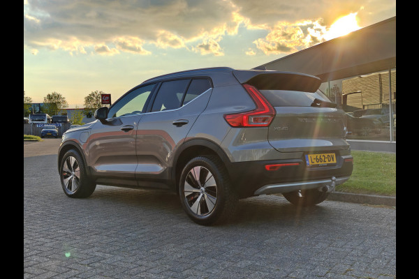 Volvo XC40 T4 211PK Plug-in Hybrid Inscription Expression | Trekhaak | BLIS | Camera Achter | Stoel & Stuur verwarm. | 18'' |
