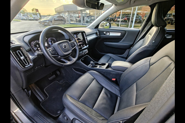 Volvo XC40 T4 211PK Plug-in Hybrid Inscription Expression | Trekhaak | BLIS | Camera Achter | Stoel & Stuur verwarm. | 18'' |