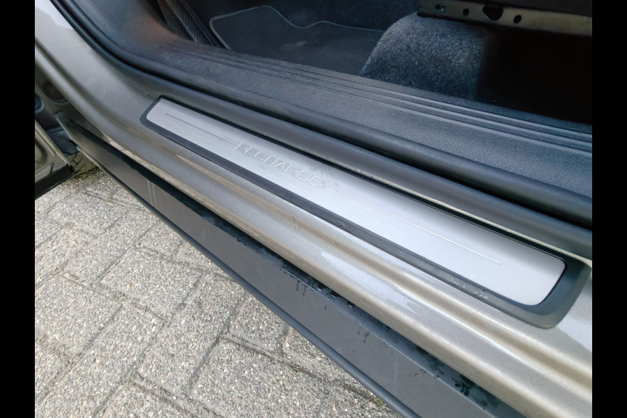 Volvo XC40 T4 211PK Plug-in Hybrid Inscription Expression | Trekhaak | BLIS | Camera Achter | Stoel & Stuur verwarm. | 18'' |