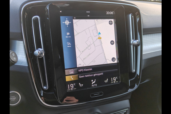 Volvo XC40 T4 211PK Plug-in Hybrid Inscription Expression | Trekhaak | BLIS | Camera Achter | Stoel & Stuur verwarm. | 18'' |