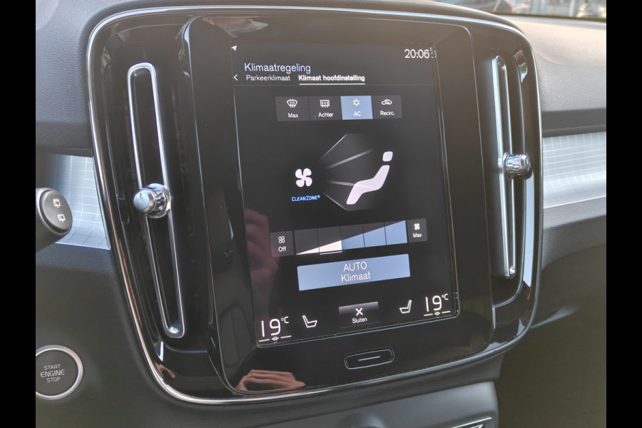 Volvo XC40 T4 211PK Plug-in Hybrid Inscription Expression | Trekhaak | BLIS | Camera Achter | Stoel & Stuur verwarm. | 18'' |