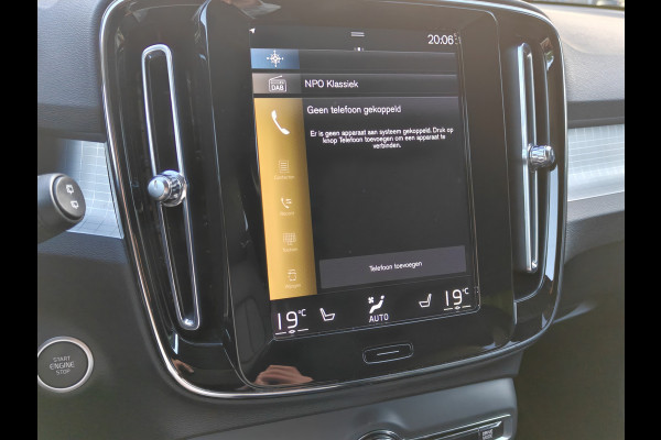 Volvo XC40 T4 211PK Plug-in Hybrid Inscription Expression | Trekhaak | BLIS | Camera Achter | Stoel & Stuur verwarm. | 18'' |
