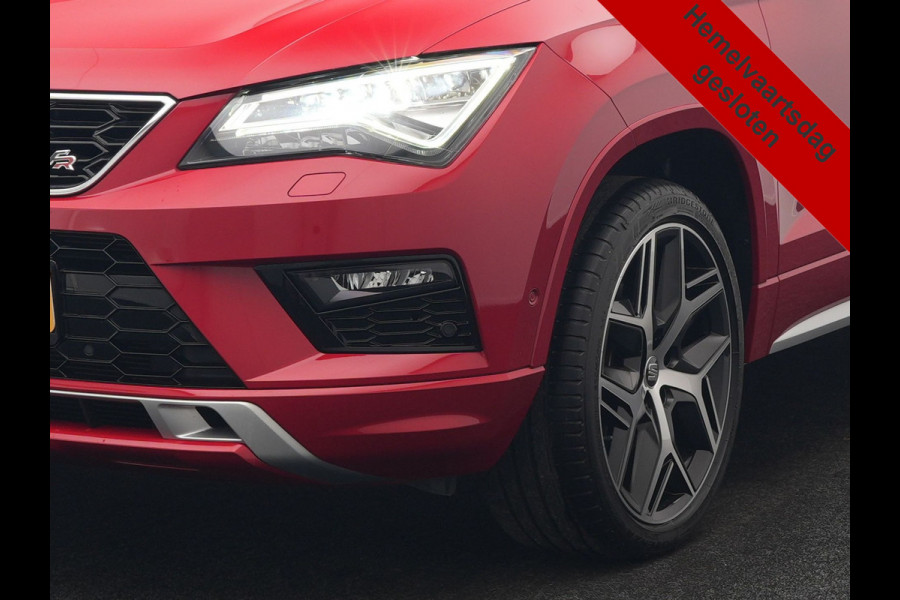 Seat Ateca 1.5 TSI FR DSG 150pk Dealer O.H. | Adaptive Cruise | Camera | Beats Audio | Alcantara Sportstoelen Verwarmd | 19"L.M | Apple Carplay | Sfeerverlichting | Keyless | Blis | Navigatie | DAB |