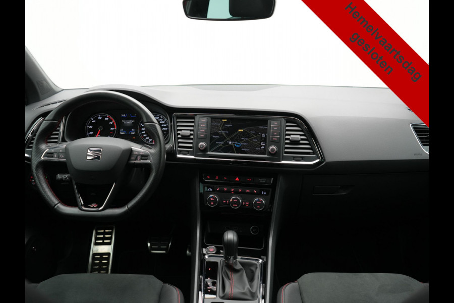 Seat Ateca 1.5 TSI FR DSG 150pk Dealer O.H. | Adaptive Cruise | Camera | Beats Audio | Alcantara Sportstoelen Verwarmd | 19"L.M | Apple Carplay | Sfeerverlichting | Keyless | Blis | Navigatie | DAB |