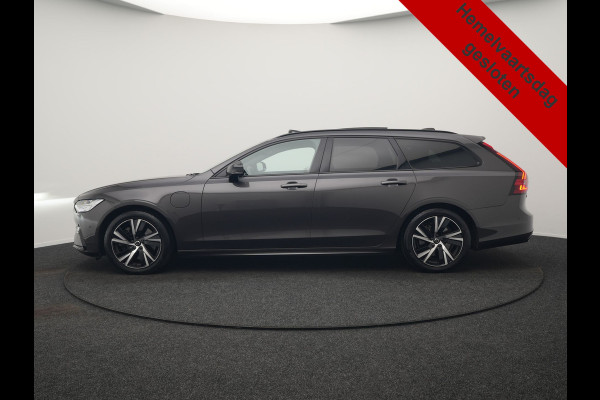 Volvo V90 T6 AWD Ultimate Dark PHEV 350pk Dealer O.H. | Panodak | Head Up | 360 Camera | Adaptive Cruise | Harman / Kardon | Lederen Sportstoelen Memory & Ventilatie | Keyless | Stoelen & Stuur Verwarmd | Apple Carplay | Virtual | DAB | Plug In Hybrid
