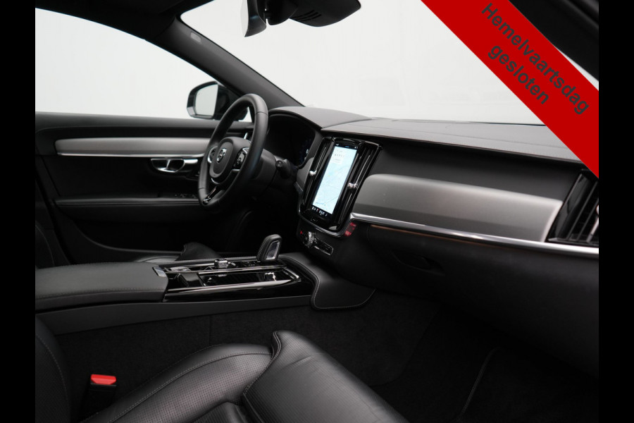 Volvo V90 T6 AWD Ultimate Dark PHEV 350pk Dealer O.H. | Panodak | Head Up | 360 Camera | Adaptive Cruise | Harman / Kardon | Lederen Sportstoelen Memory & Ventilatie | Keyless | Stoelen & Stuur Verwarmd | Apple Carplay | Virtual | DAB | Plug In Hybrid
