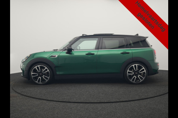 MINI Clubman 2.0 Cooper S John Cooper Works FACELIFT 179pk Dealer O.H | Panodak | Adaptive Cruise | Alcantara JCW Sportstoelen | Head Up | Harman Kardon | 19"L.M | Trekhaak Afn. | Camera | Keyless |