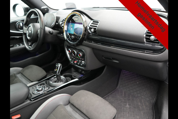 MINI Clubman 2.0 Cooper S John Cooper Works FACELIFT 179pk Dealer O.H | Panodak | Adaptive Cruise | Alcantara JCW Sportstoelen | Head Up | Harman Kardon | 19"L.M | Trekhaak Afn. | Camera | Keyless |