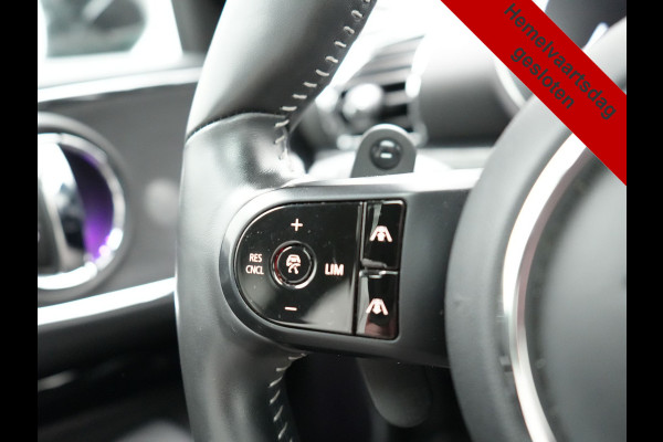 MINI Clubman 2.0 Cooper S John Cooper Works FACELIFT 179pk Dealer O.H | Panodak | Adaptive Cruise | Alcantara JCW Sportstoelen | Head Up | Harman Kardon | 19"L.M | Trekhaak Afn. | Camera | Keyless |