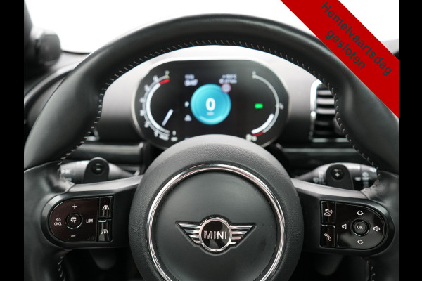 MINI Clubman 2.0 Cooper S John Cooper Works FACELIFT 179pk Dealer O.H | Panodak | Adaptive Cruise | Alcantara JCW Sportstoelen | Head Up | Harman Kardon | 19"L.M | Trekhaak Afn. | Camera | Keyless |