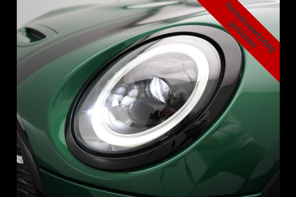 MINI Clubman 2.0 Cooper S John Cooper Works FACELIFT 179pk Dealer O.H | Panodak | Adaptive Cruise | Alcantara JCW Sportstoelen | Head Up | Harman Kardon | 19"L.M | Trekhaak Afn. | Camera | Keyless |