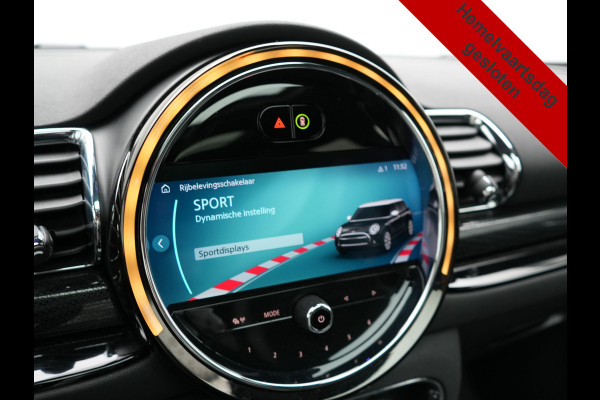 MINI Clubman 2.0 Cooper S John Cooper Works FACELIFT 179pk Dealer O.H | Panodak | Adaptive Cruise | Alcantara JCW Sportstoelen | Head Up | Harman Kardon | 19"L.M | Trekhaak Afn. | Camera | Keyless |