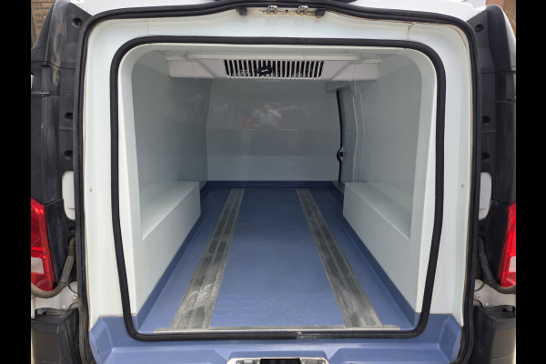 Mercedes-Benz Vito 114 CDI AUTOMAAT L3 KOELWAGEN Extra Lang & Airco Achteruitrijcamera  Cruise control
