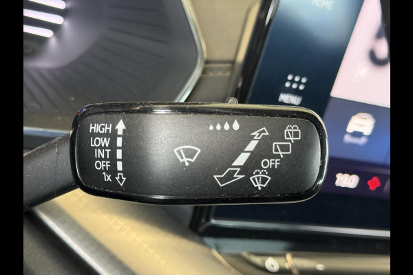 Škoda Octavia Combi 1.0 e-TSI Business Edition Navigatie Apple Carplay/Android Auto Parkeersensoren Adaptive Cruise Control Virtual Cockpit Full Led Climate Control Lichtmetalen velgen