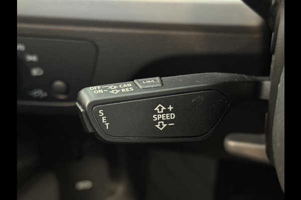 Audi Q5 50 TFSI e quattro Pro Line S Line Plugin Hybrid Navigatie Cruise Control Climate Control LED Koplampen Parkeersensoren Rondom Stoelverwarming Virtual Cockpit